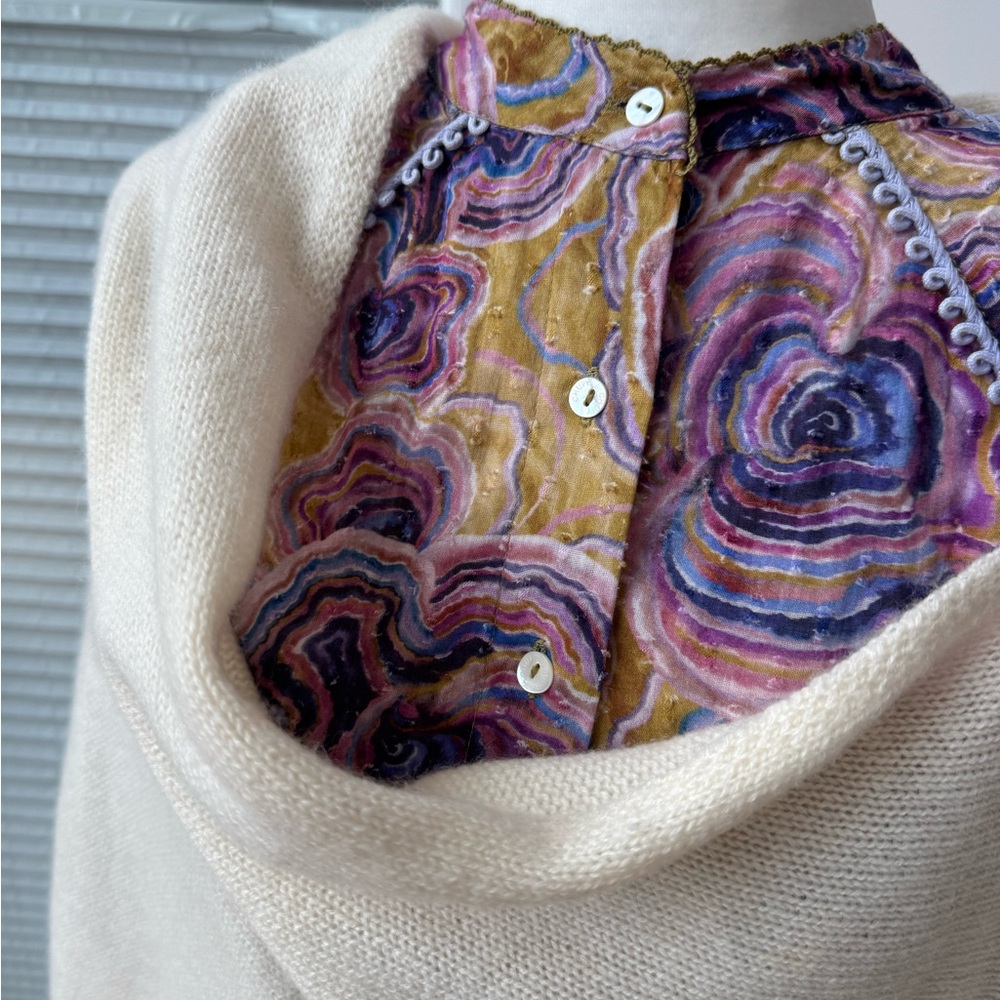 J. McLaughlin cashmere poncho - Picture 2 of 7